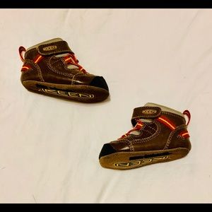 Keen soft sole shoes